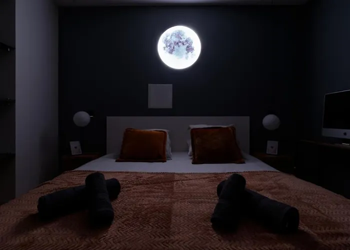 Le Luxury Loft - Center L December Mar-ket L European Parliament L Parking L Netflix - Spacious & Unique - Le Luxury Loft - Centre L Marche De Noel L Parlement Europeen L Parking L Netflix - Spacieux & Unique Apartment *