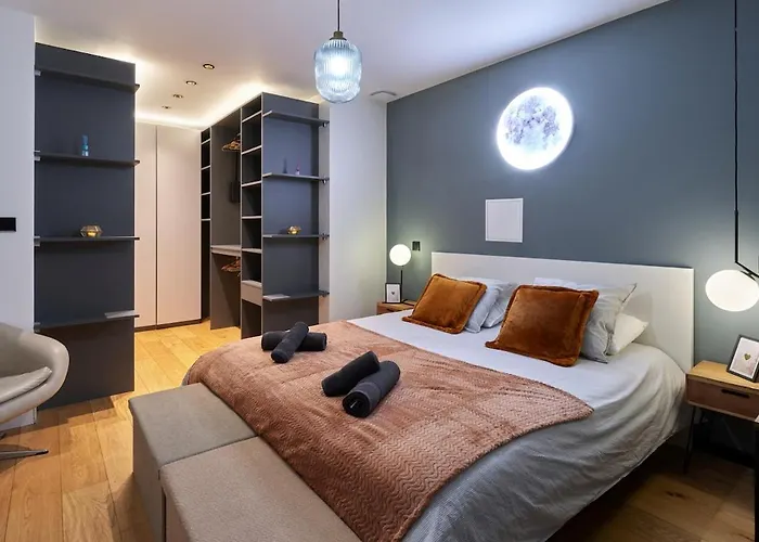 Le Luxury Loft - Center L December Mar-ket L European Parliament L Parking L Netflix - Spacious & Unique - Le Luxury Loft - Centre L Marche De Noel L Parlement Europeen L Parking L Netflix - Spacieux & Unique *