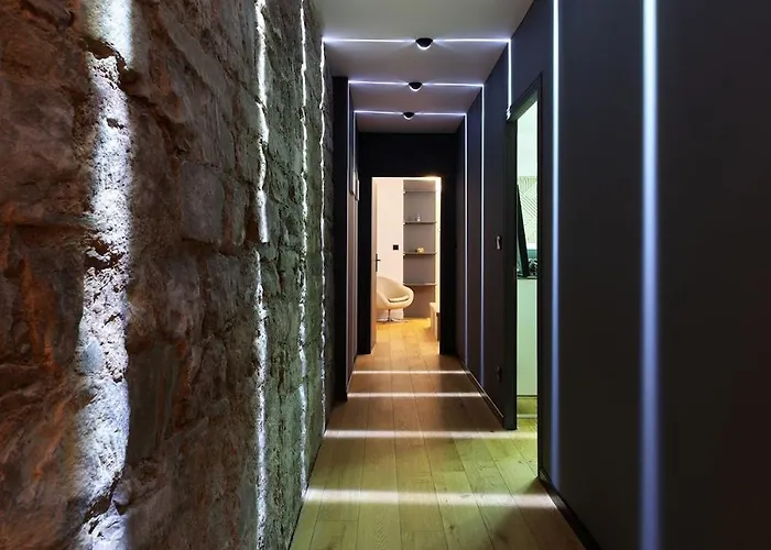 Le Luxury Loft - Center L December Mar-ket L European Parliament L Parking L Netflix - Spacious & Unique - Le Luxury Loft - Centre L Marche De Noel L Parlement Europeen L Parking L Netflix - Spacieux & Unique *