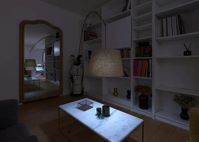 Le Luxury Loft - Center L December Mar-ket L European Parliament L Parking L Netflix - Spacious & Unique - Le Luxury Loft - Centre L Marche De Noel L Parlement Europeen L Parking L Netflix - Spacieux & Unique شقة