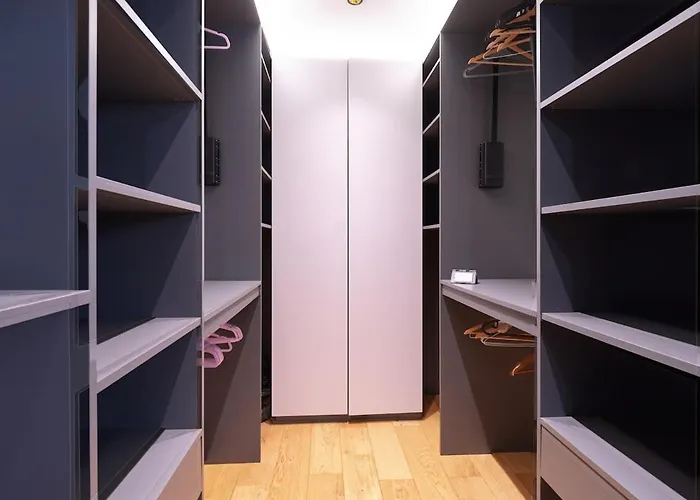 Le Luxury Loft - Center L December Mar-ket L European Parliament L Parking L Netflix - Spacious & Unique - Le Luxury Loft - Centre L Marche De Noel L Parlement Europeen L Parking L Netflix - Spacieux & Unique