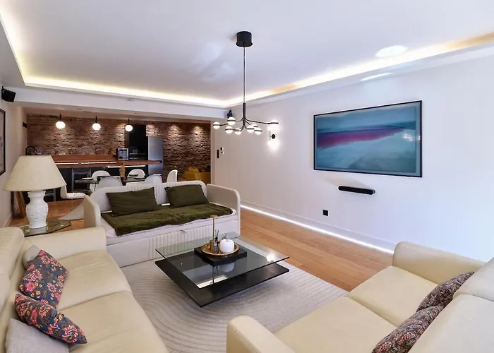 Le Luxury Loft - Center L December Mar-ket L European Parliament L Parking L Netflix - Spacious & Unique - Le Luxury Loft - Centre L Marche De Noel L Parlement Europeen L Parking L Netflix - Spacieux & Unique Apartment *