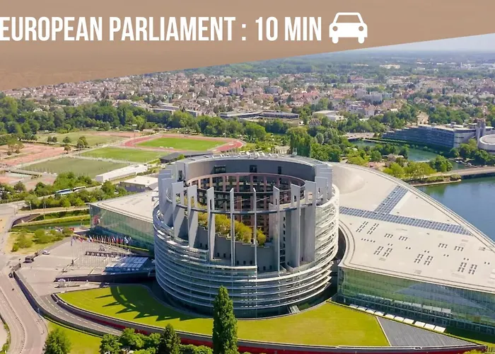 Le Luxury Loft - Center L December Mar-ket L European Parliament L Parking L Netflix - Spacious & Unique - Le Luxury Loft - Centre L Marche De Noel L Parlement Europeen L Parking L Netflix - Spacieux & Unique Apartment *