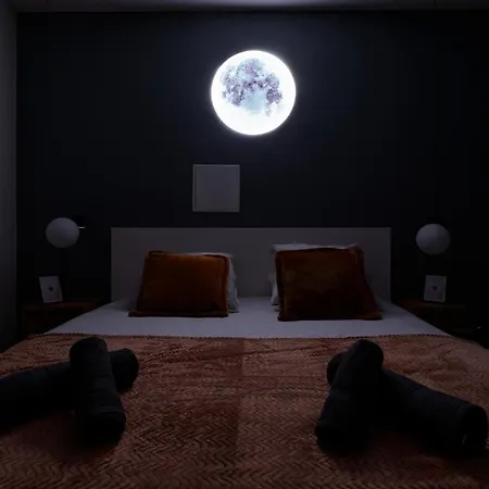 Le Luxury Loft - Parlement Europeen L Parking L Netflix - Spacieux & Unique Apartment *