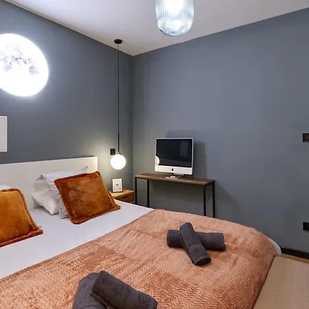 Le Luxury Loft - Parlement Europeen L Parking L Netflix - Spacieux & Unique