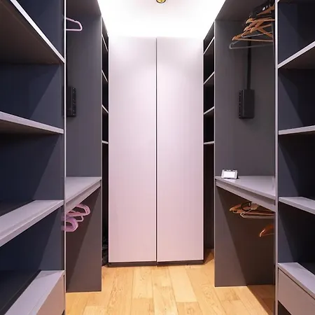 Le Luxury Loft - Parlement Europeen L Parking L Netflix - Spacieux & Unique