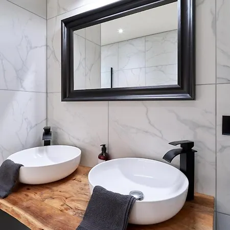 Le Luxury Loft - Parlement Europeen L Parking L Netflix - Spacieux & Unique Apartment